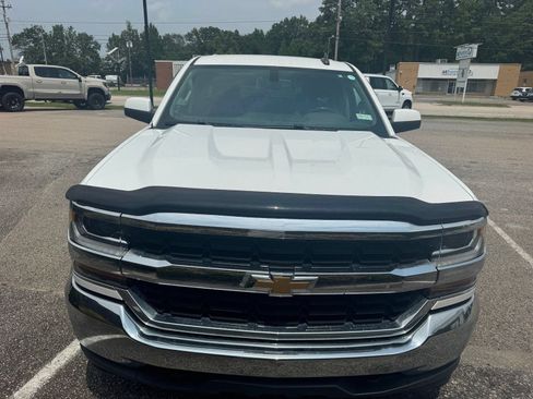 Used 2018 Chevrolet Silverado 1500 LT AWD/4WD image 6