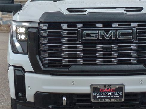 Used 2025 GMC Sierra 2500 Denali Ultimate AWD/4WD image 44