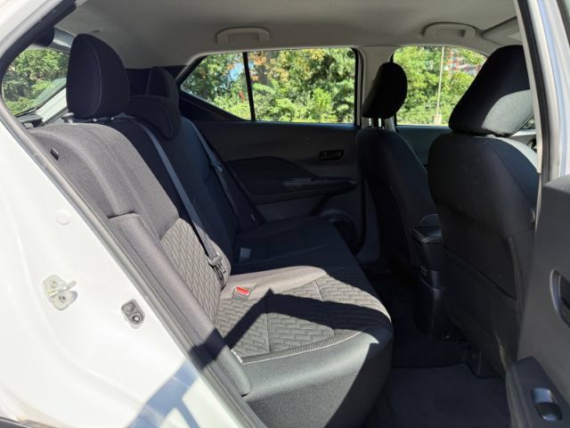 Used 2021 Nissan Kicks S FWD image 27