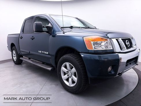 Used 2014 Nissan Titan SV w/ SV Premium Utility Package image 1