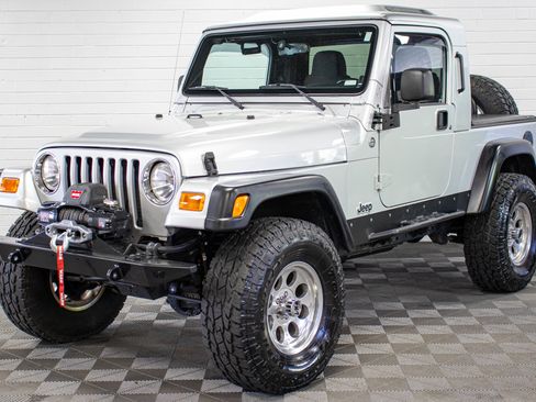 Used 2006 Jeep Wrangler Unlimited w/ Security Group AWD/4WD image 7