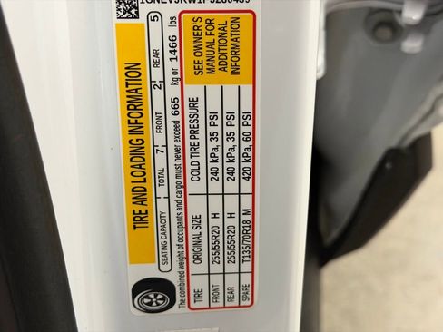 Certified 2023 Chevrolet Traverse RS w/ LPO, Floor Liner Package image 46