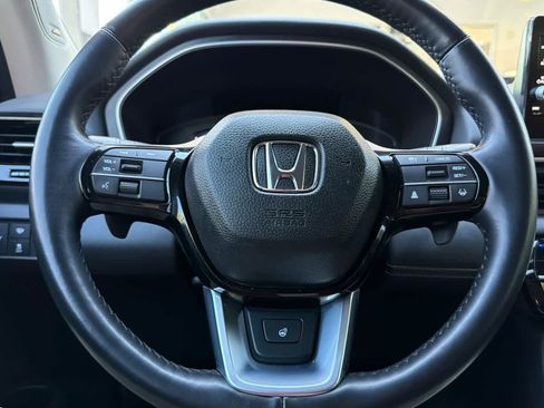 Used 2025 Honda Pilot Elite image 27