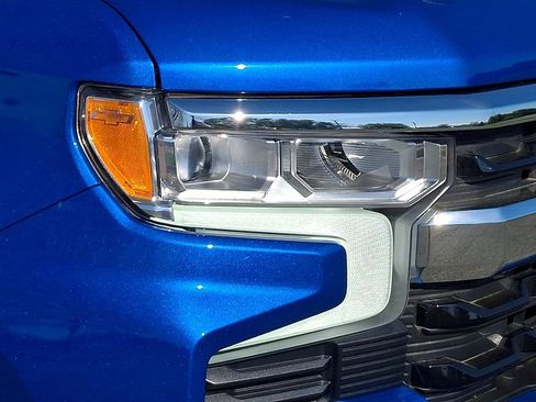 Used 2024 Chevrolet Silverado 1500 LT AWD/4WD image 9