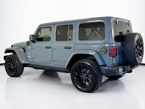 Used 2024 Jeep Wrangler Sahara w/ Technology Group image 7