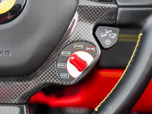 Used 2018 Ferrari 488 Spider RWD image 24