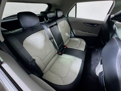 Used 2023 Kia Niro Wave w/ Wave Preserve Package image 27