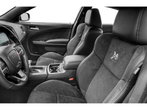 Used 2018 Dodge Charger R/T Scat Pack w/ Dynamics Package RWD image 12