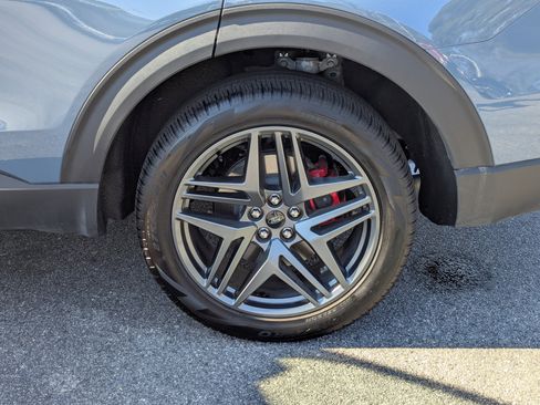 Used 2025 Ford Explorer ST-Line w/ Premium Package image 34