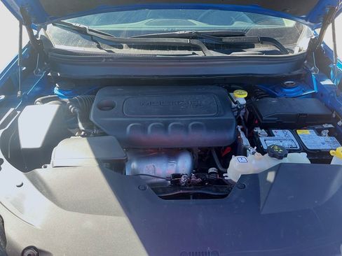 Used 2023 Jeep Cherokee Altitude Lux image 28