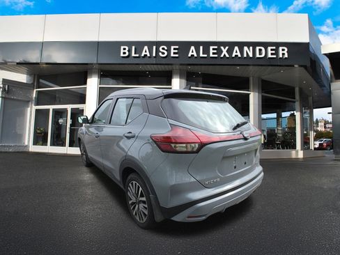Used 2024 Nissan Kicks SV FWD image 6