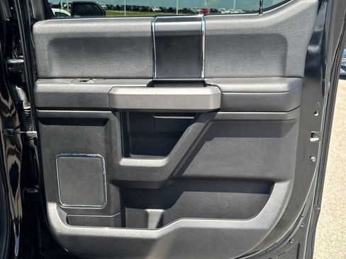 Used 2018 Ford F150 Platinum w/ Equipment Group 701A Luxury AWD/4WD image 32