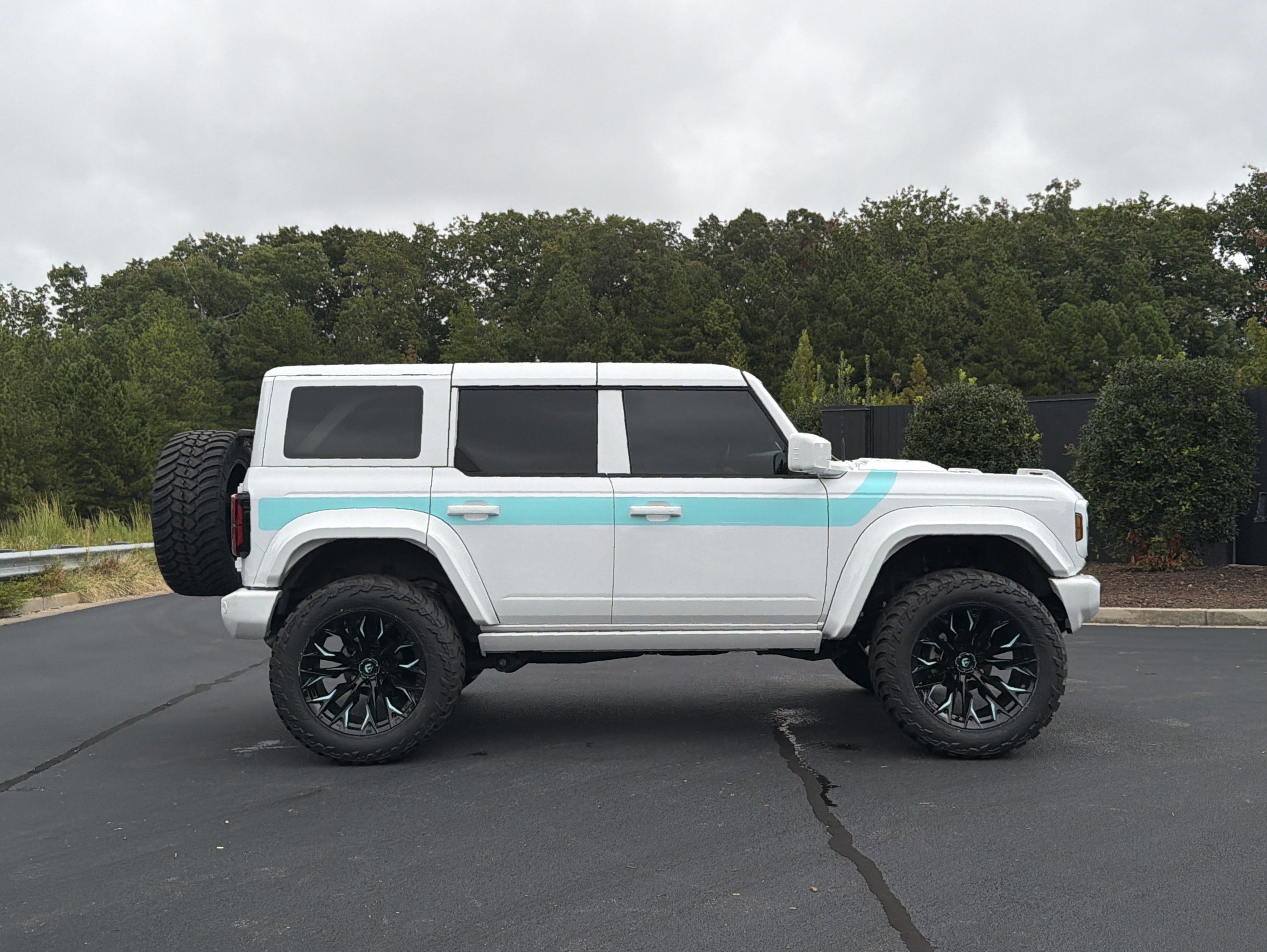 Used 2026 Ford Bronco Outer Banks AWD/4WD image 5