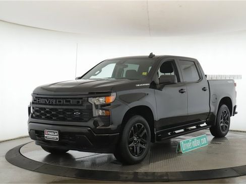 Used 2023 Chevrolet Silverado 1500 Custom image 10