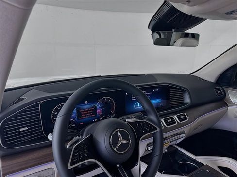 New 2026 Mercedes-Benz GLE 350 4MATIC image 9