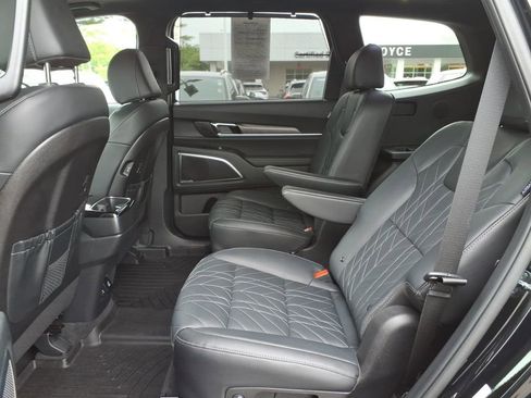 Used 2025 Kia Telluride SX Prestige X-Line AWD/4WD image 10