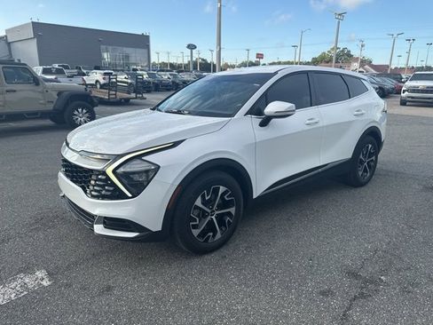 Used 2023 Kia Sportage EX image 7