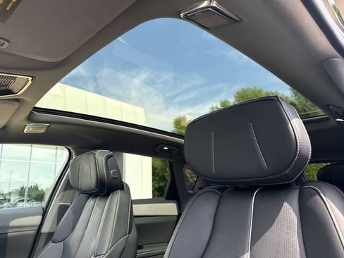 Certified 2025 Cadillac Optiq Luxury 2 w/ LPO, Floor Liner Package AWD/4WD image 17