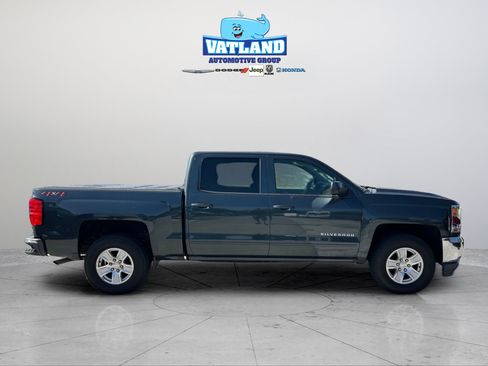 Used 2018 Chevrolet Silverado 1500 LT w/ All Star Edition AWD/4WD image 6