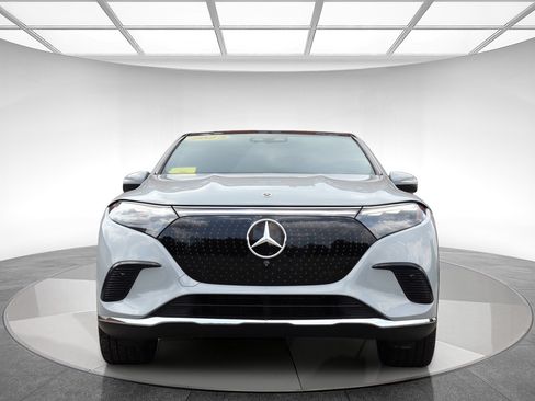 Used 2023 Mercedes-Benz EQS 450+ 4MATIC SUV image 2