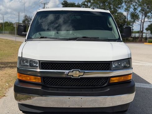 Used 2021 Chevrolet Express 2500 w/ Driver Convenience Package RWD image 8