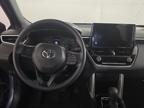 Used 2023 Toyota Corolla Cross AWD Hybrid image 11