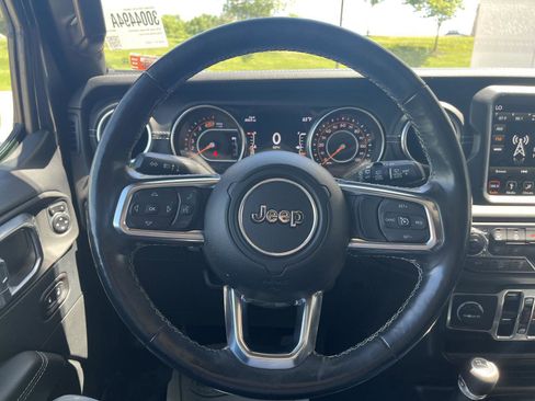 Used 2018 Jeep Wrangler Unlimited Sahara AWD/4WD image 20