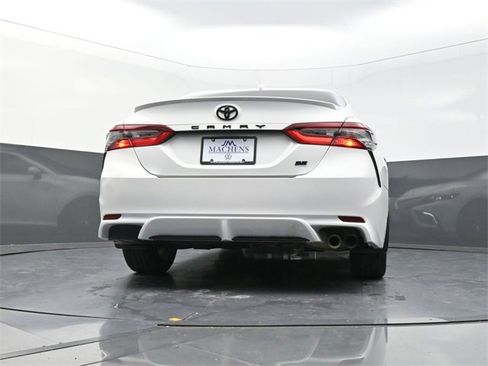 Used 2022 Toyota Camry SE image 30