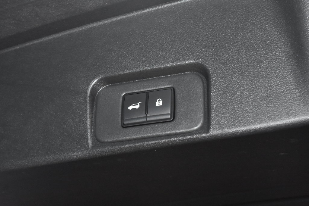 Certified 2026 Nissan Rogue SL AWD/4WD image 29