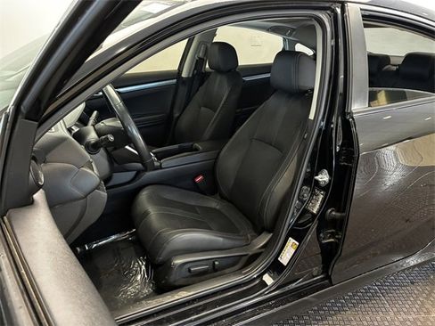 Used 2018 Honda Civic EX-L image 12
