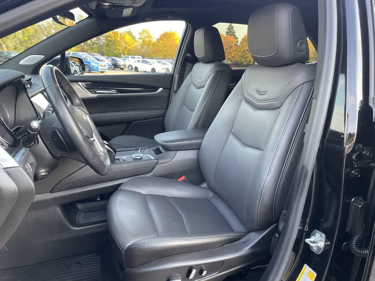 Used 2024 Cadillac XT5 Premium Luxury AWD/4WD image 12
