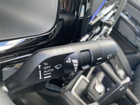 New 2026 Nissan Pathfinder Platinum image 22