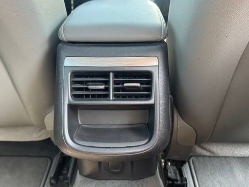 Used 2015 Chevrolet Impala LT w/ Convenience Package FWD image 12