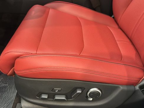New 2026 Genesis GV70 2.5T Sport Prestige AWD/4WD image 11