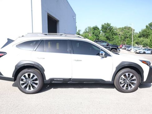 Certified 2025 Subaru Outback Touring w/ Tech Package 3 AWD/4WD image 5
