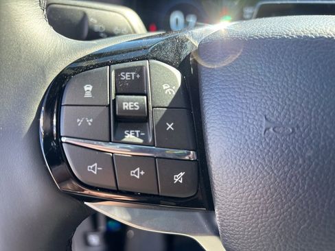 New 2026 Ford Explorer Platinum image 27