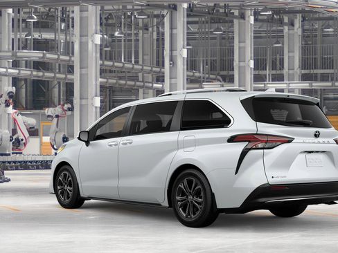 New 2026 Toyota Sienna Platinum AWD/4WD image 6