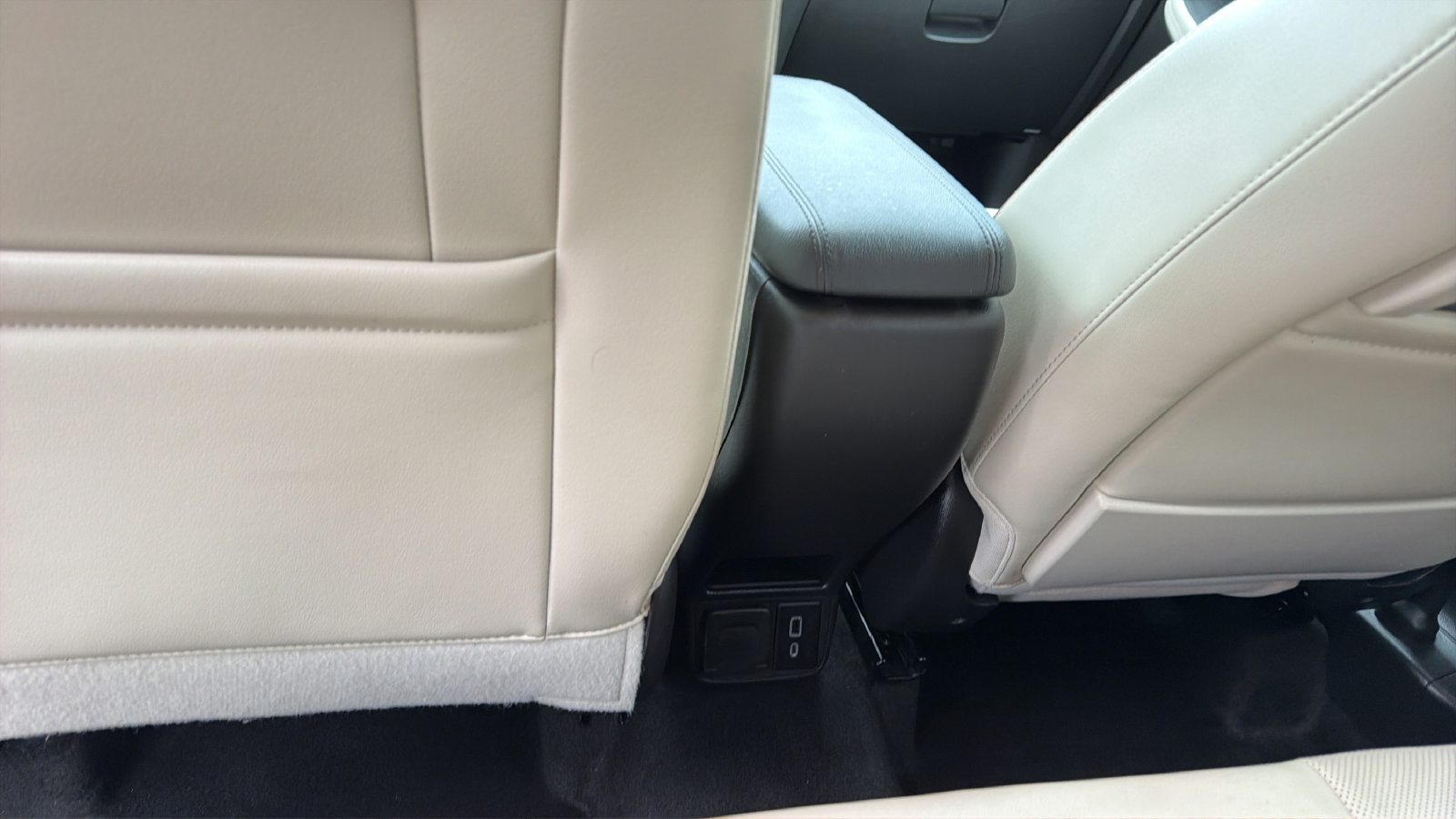 Used 2024 Buick Encore GX Avenir w/ Avenir Convenience Package AWD/4WD image 24