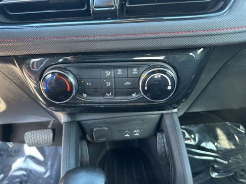 Used 2024 Chevrolet TrailBlazer RS image 21