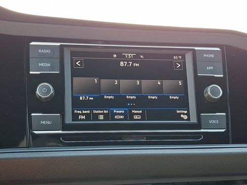 Certified 2024 Volkswagen Jetta Sport image 22