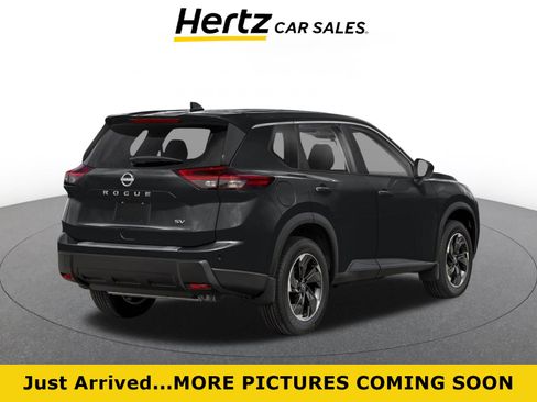 Used 2025 Nissan Rogue SV FWD image 1