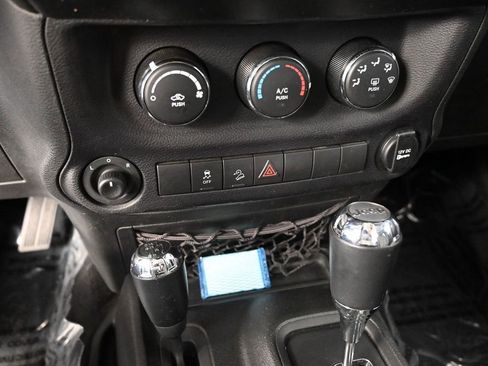 Used 2017 Jeep Wrangler Sport w/ Quick Order Package 24S AWD/4WD image 30