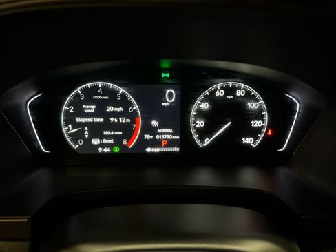 Used 2025 Honda Pilot TrailSport image 30