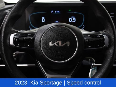 Used 2023 Kia Sportage LX image 11