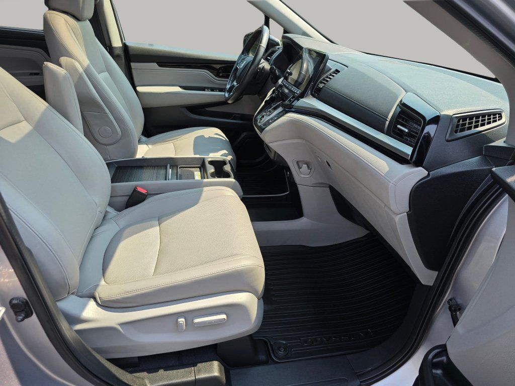 Used 2018 Honda Odyssey Elite image 52