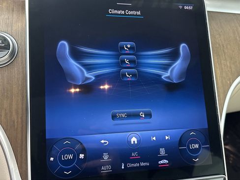 Used 2022 Mercedes-Benz C 300 Sedan image 19