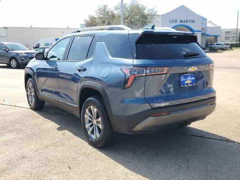 Used 2025 Chevrolet Equinox LT w/ Convenience Package II image 4