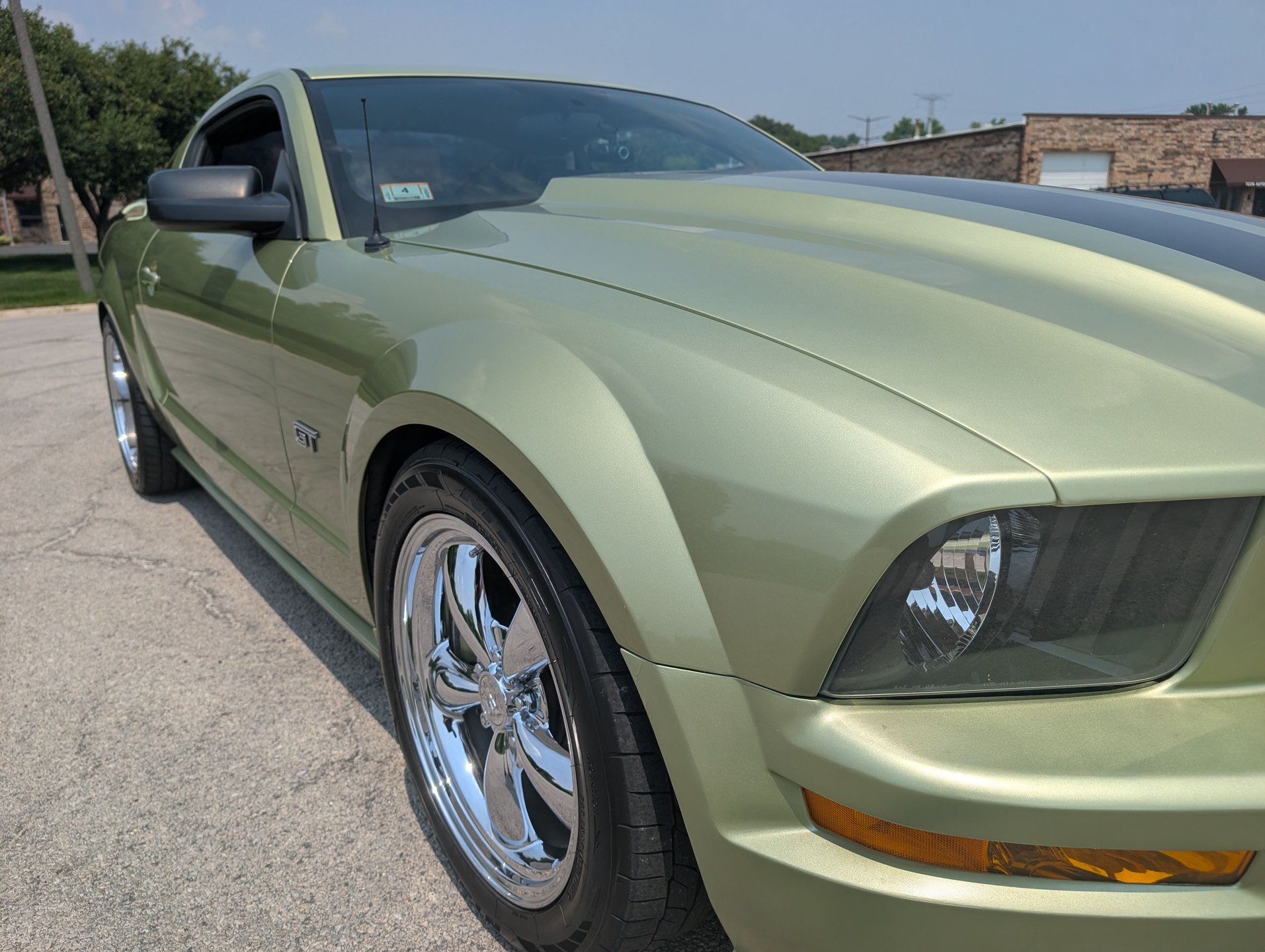 Used 2005 Ford Mustang GT Premium RWD image 34