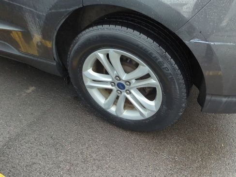 Used 2019 Ford Edge SEL w/ Equipment Group 201A image 5