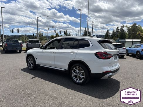 Used 2022 BMW X3 xDrive30i AWD/4WD image 3